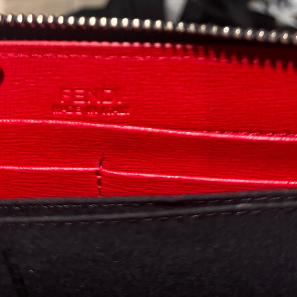 Fendi Black Monster Eye Wallet New - Picture 6 of 6